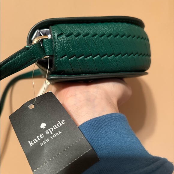 [SOLD] Kate Spade Green Crossbody Bag - Picture 7 of 9